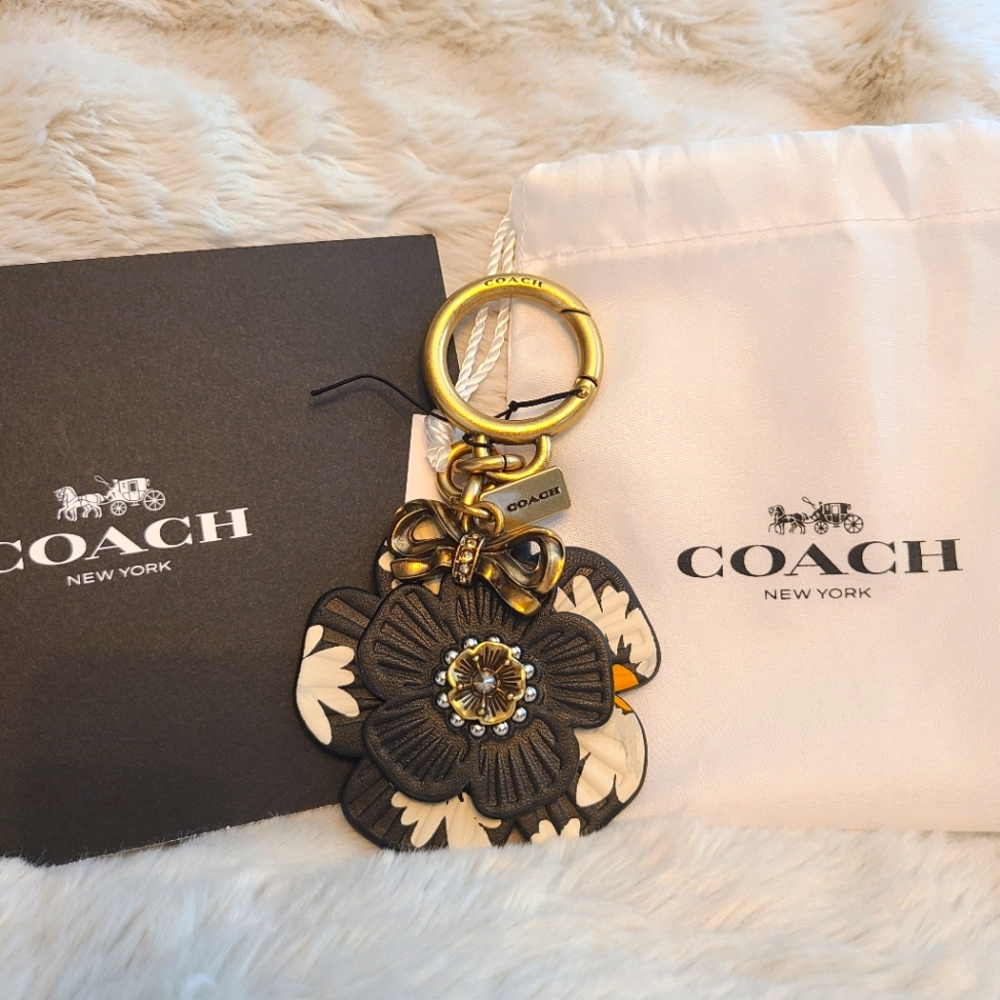 Coach Tea Rose Daisy Customized Charm with Coach x Selena Gomez Bow Charm